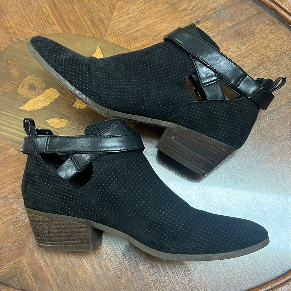Dr. Scholl's Black Ankle Boots with Brown Heel